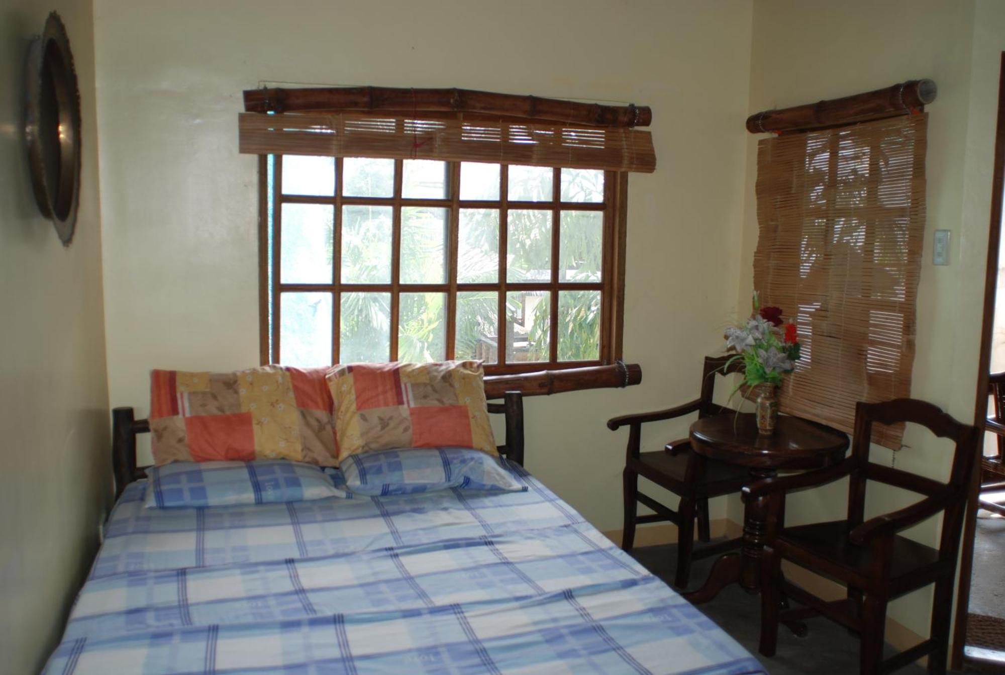 Casa Aviara Resort & Hotel Puerto Galera Extérieur photo