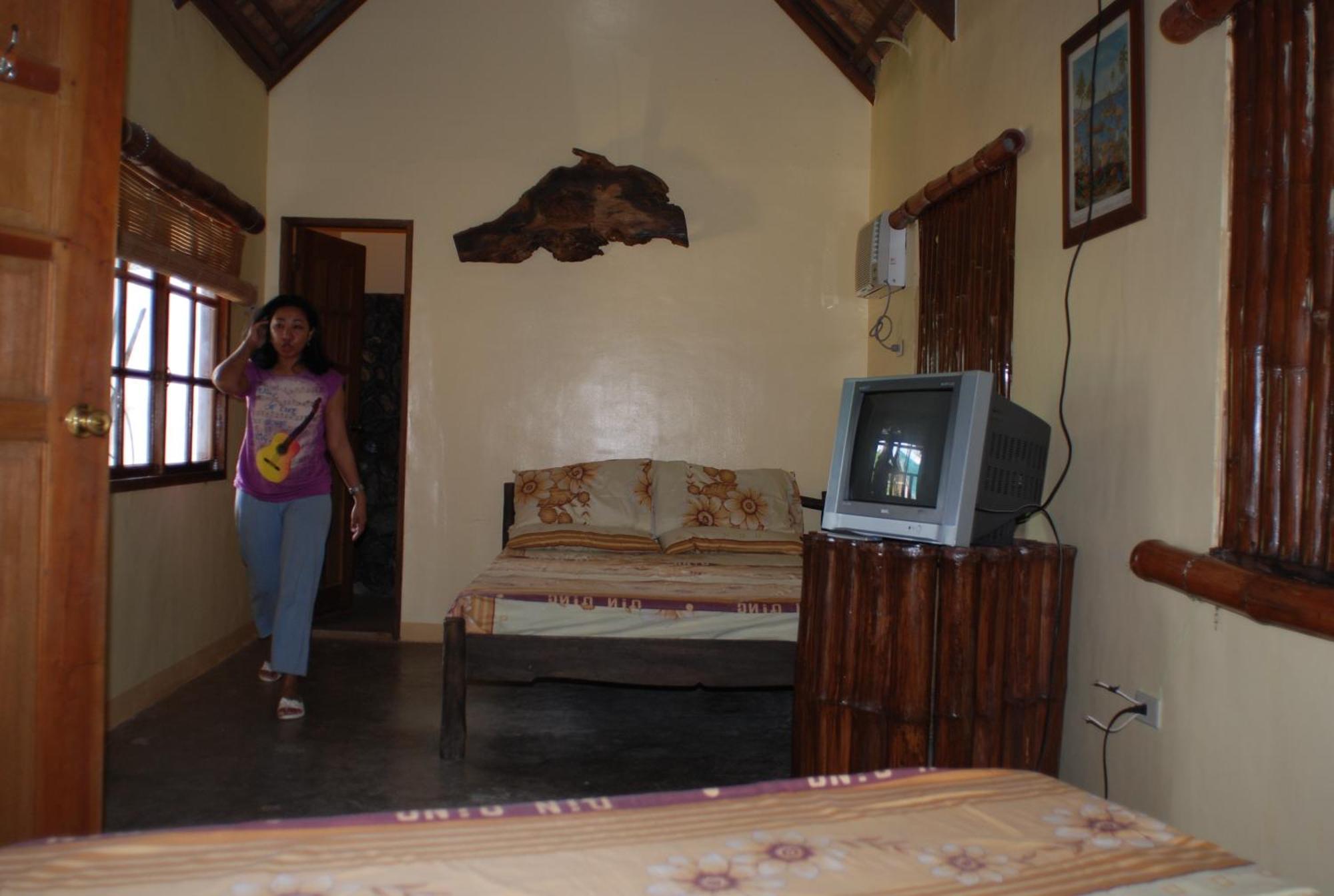 Casa Aviara Resort & Hotel Puerto Galera Extérieur photo