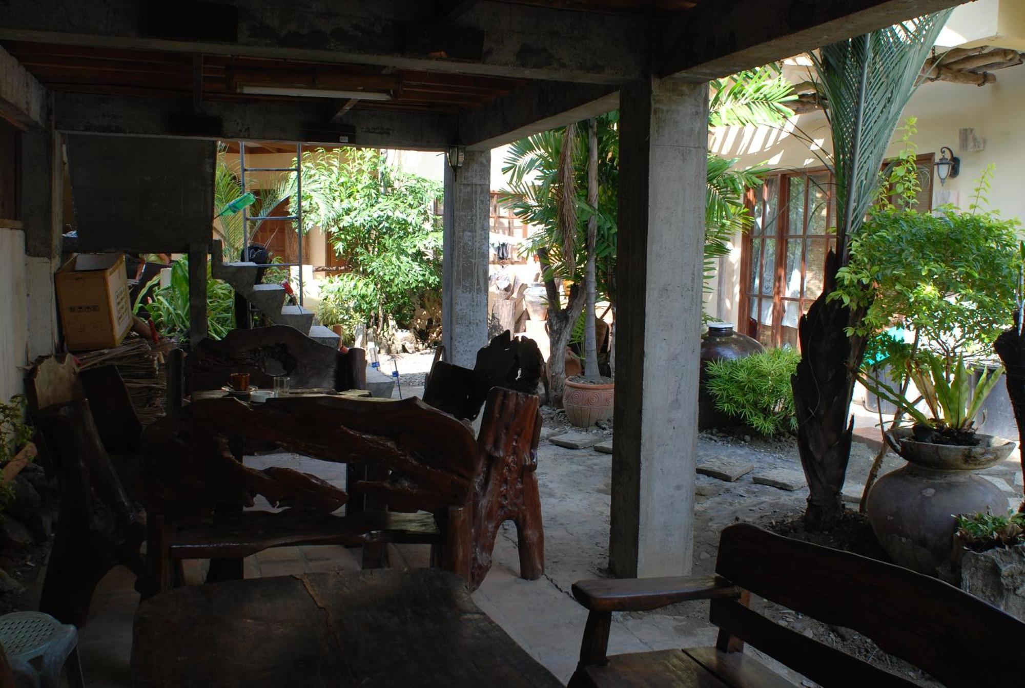 Casa Aviara Resort & Hotel Puerto Galera Extérieur photo