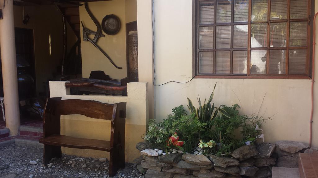 Casa Aviara Resort & Hotel Puerto Galera Extérieur photo