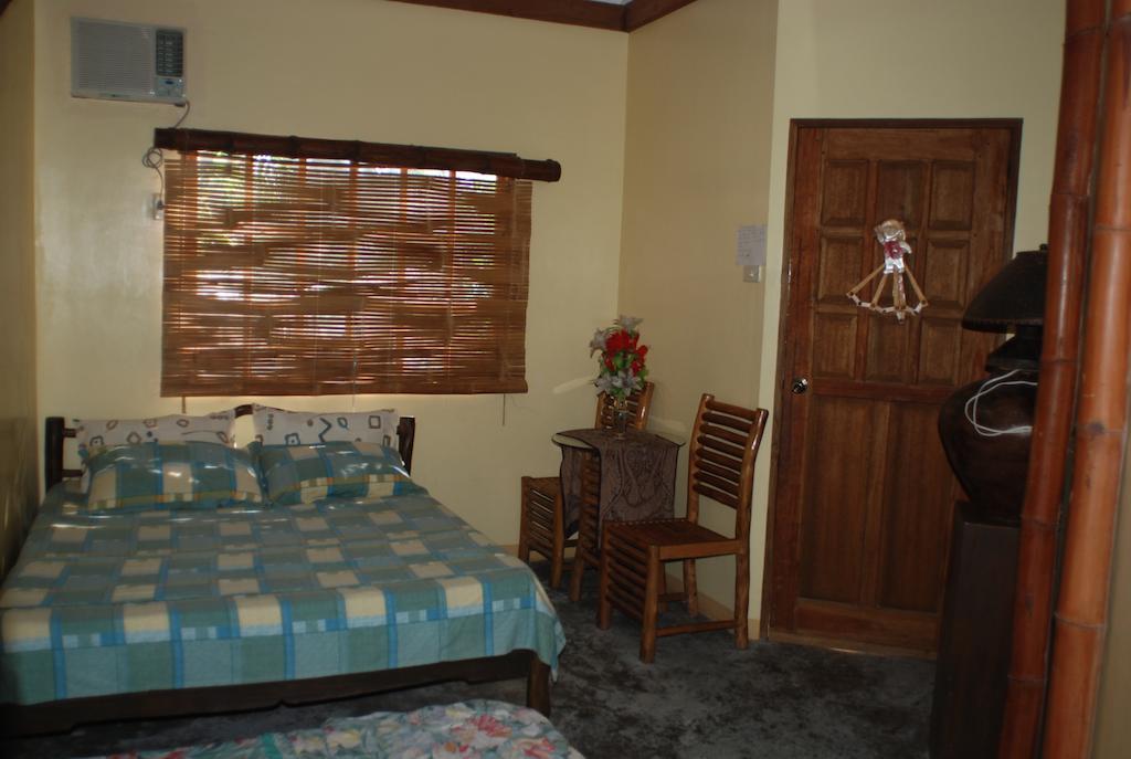 Casa Aviara Resort & Hotel Puerto Galera Chambre photo