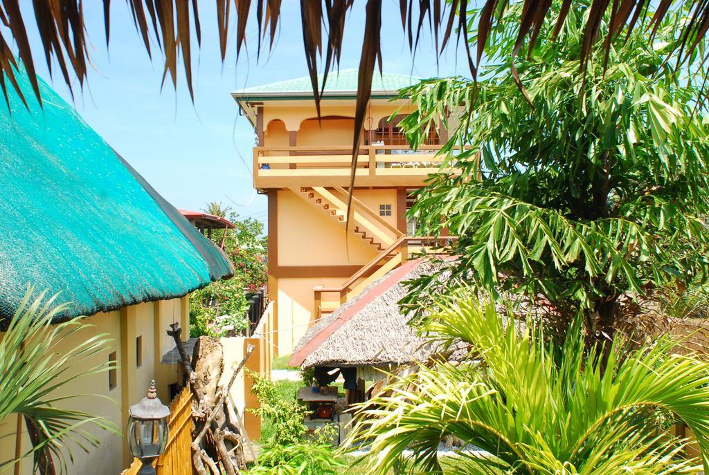 Casa Aviara Resort & Hotel Puerto Galera Extérieur photo