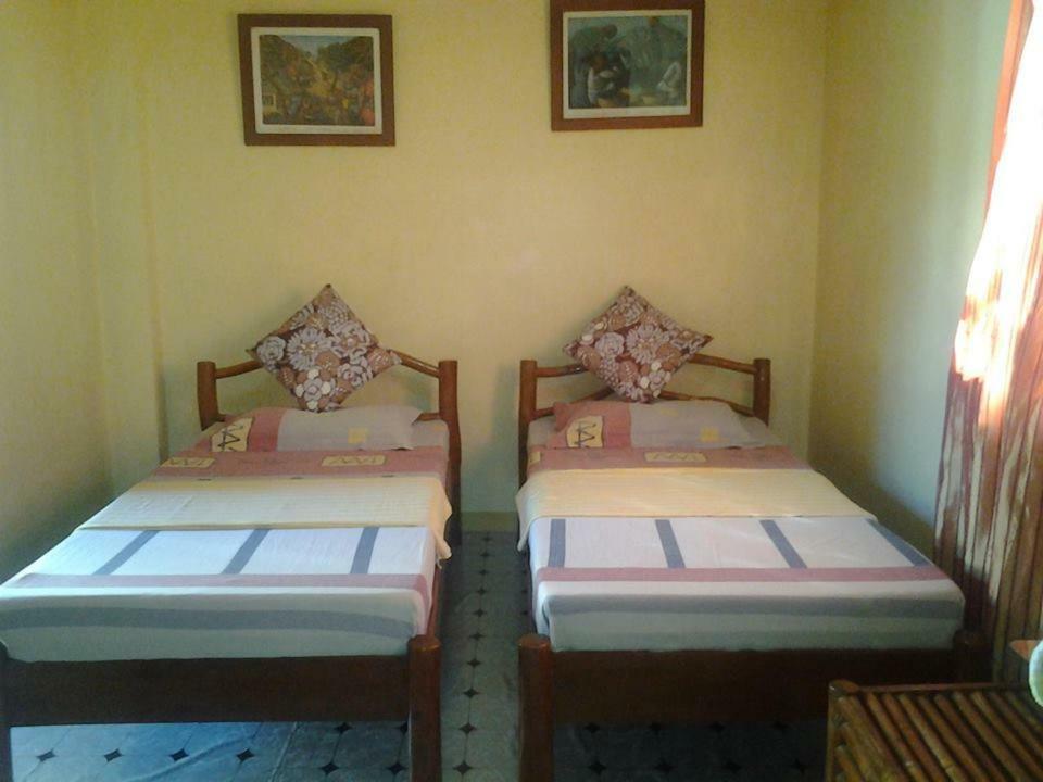 Casa Aviara Resort & Hotel Puerto Galera Extérieur photo